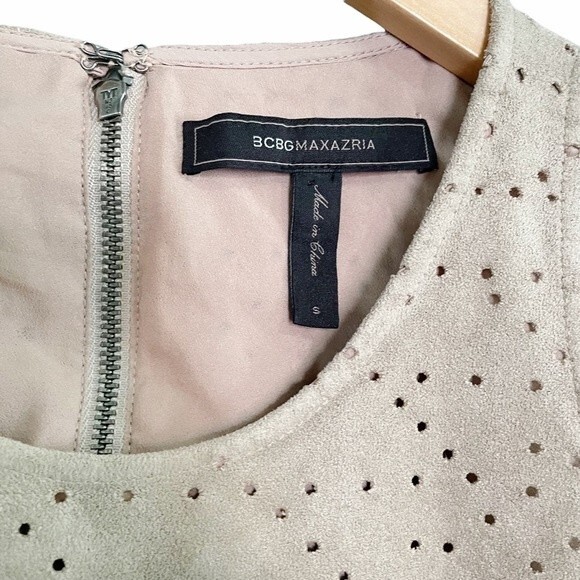 BCBGMaxAzria Y2K Top Women’s Size Small Faux Suede Sleeveless Tank Tan Beige - Picture 5 of 10